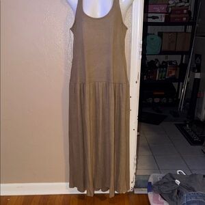 Universal Thread Beige Sleeveless Maxi Dress